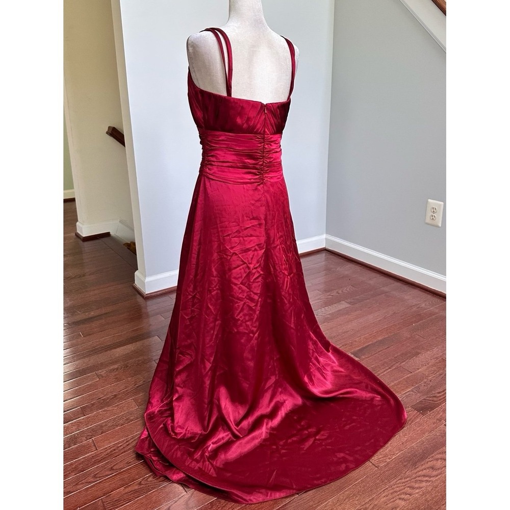 Made in USA Belsoie Red Satin Plunge Feminine Dainty Simple Gown Dress - Picture 7 of 12